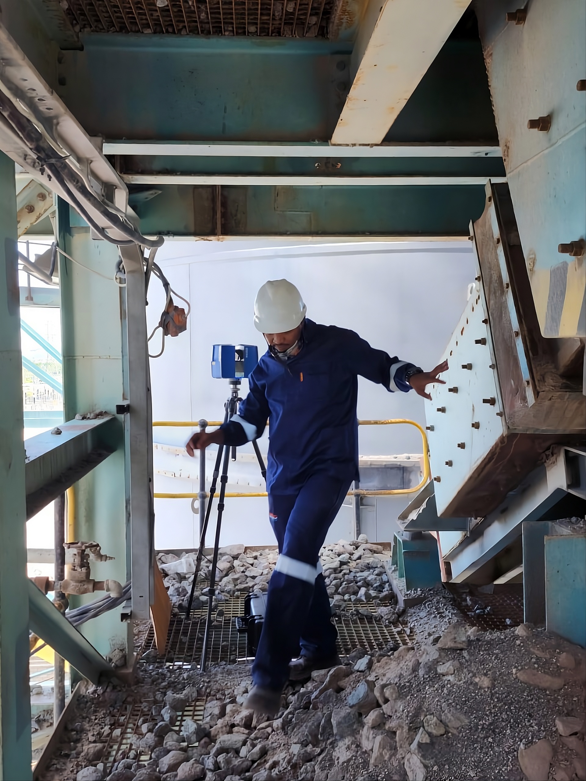 FARO scanner deployed at ore chute structure